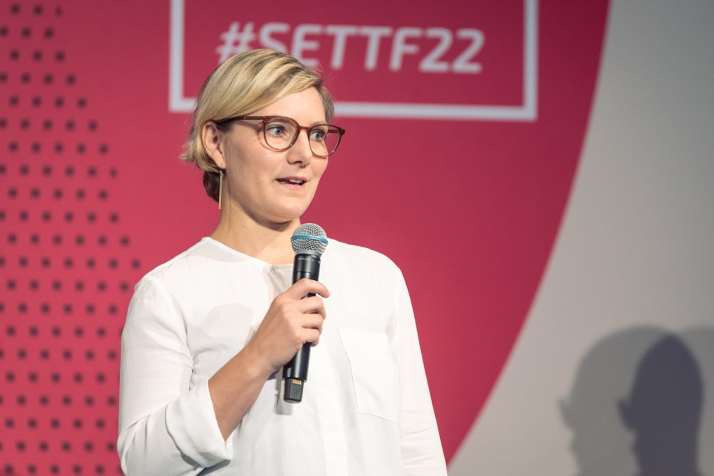 Pia Dorfinger on stage at the SET Tech Festival